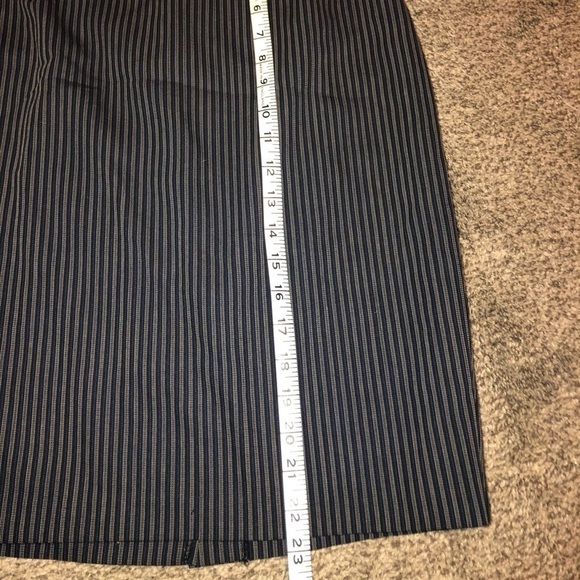 2/$30 Vtg Amoretti Grey & Black Pinstripe Pencil Skirt Ladies Size 5 - Picture 4 of 6